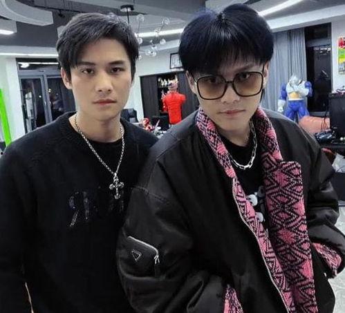 娱乐圈吃瓜纹身哥小说